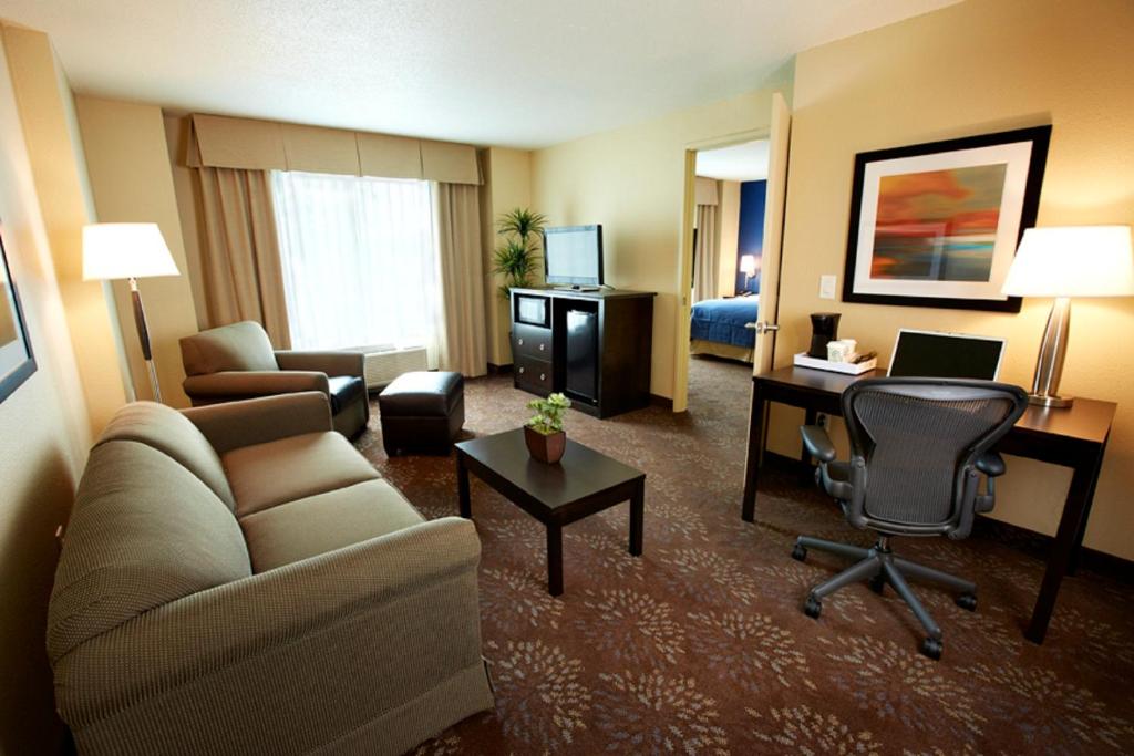Room image 3